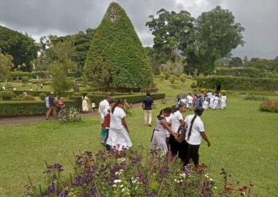 ලිට්ල් ෆ්ලවර් ආයතනයේ දරුවන්ගේ විනෝද චාරිකාව (5)